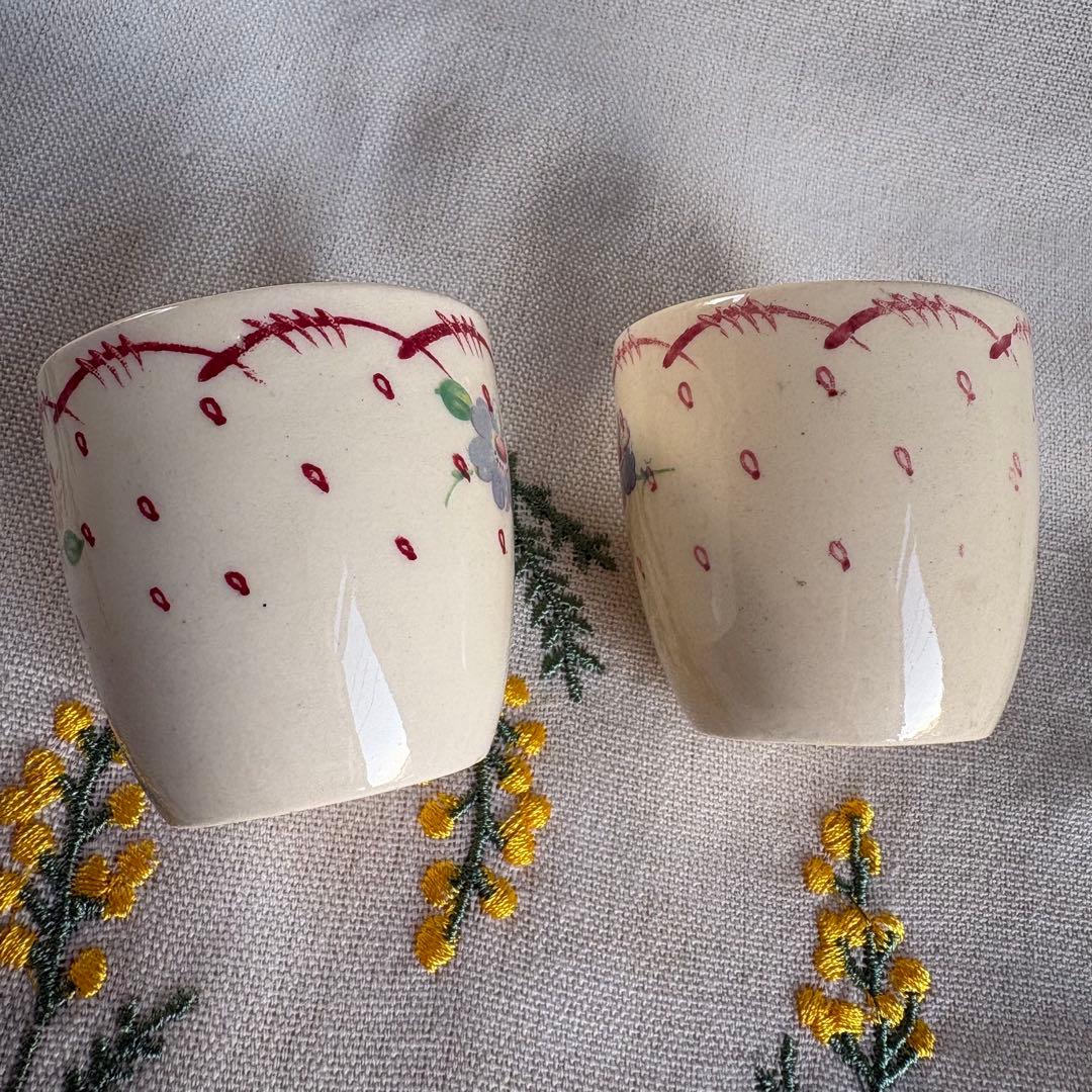 032 スージークーパー　プランタン小花　エッグカップ　2個セット　レッド　赤