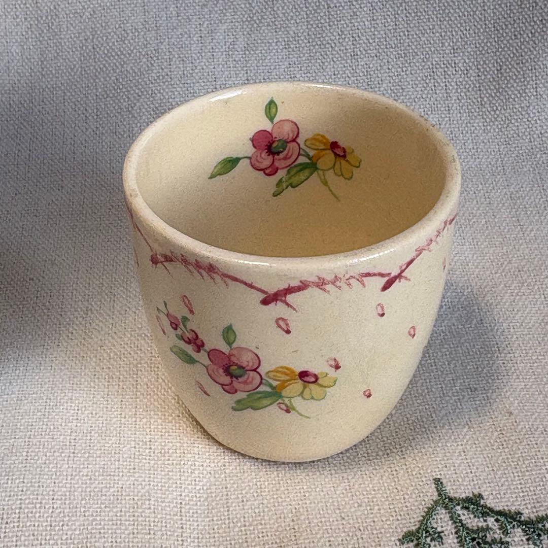 032 スージークーパー　プランタン小花　エッグカップ　2個セット　レッド　赤