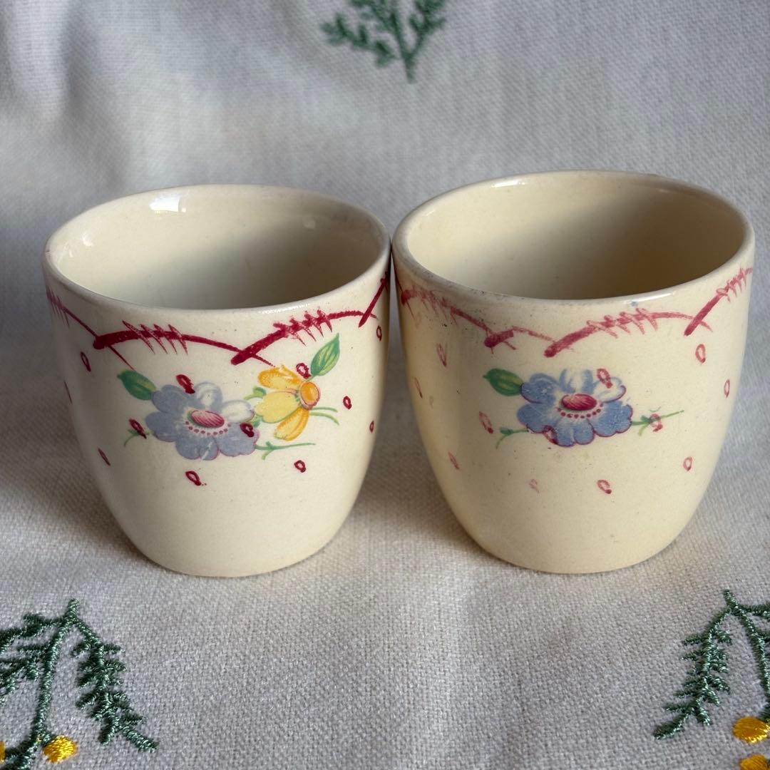 032 スージークーパー　プランタン小花　エッグカップ　2個セット　レッド　赤