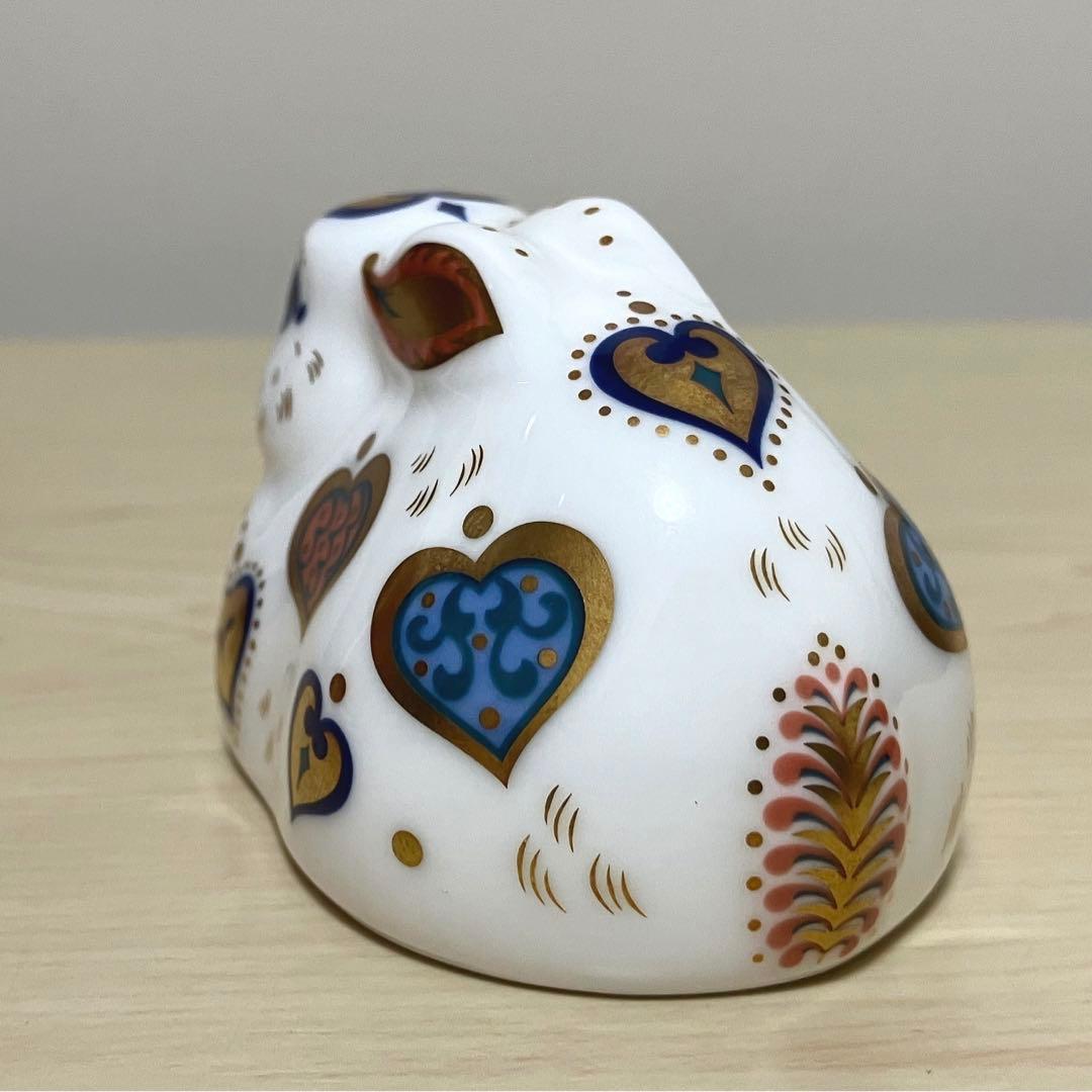 ロイヤルクラウンダービー うさぎ ペーパーウェイト ニューイヤーラビット