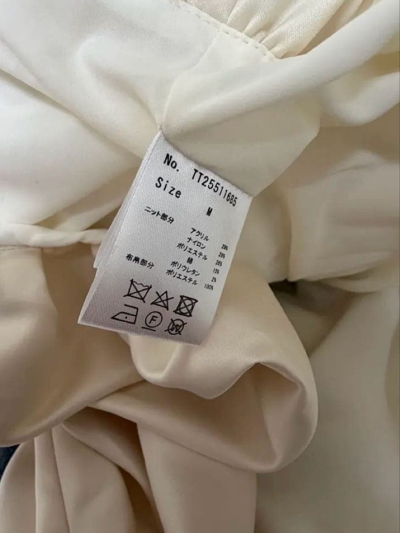 トップス THE TOE Aachen Balloon Peplum