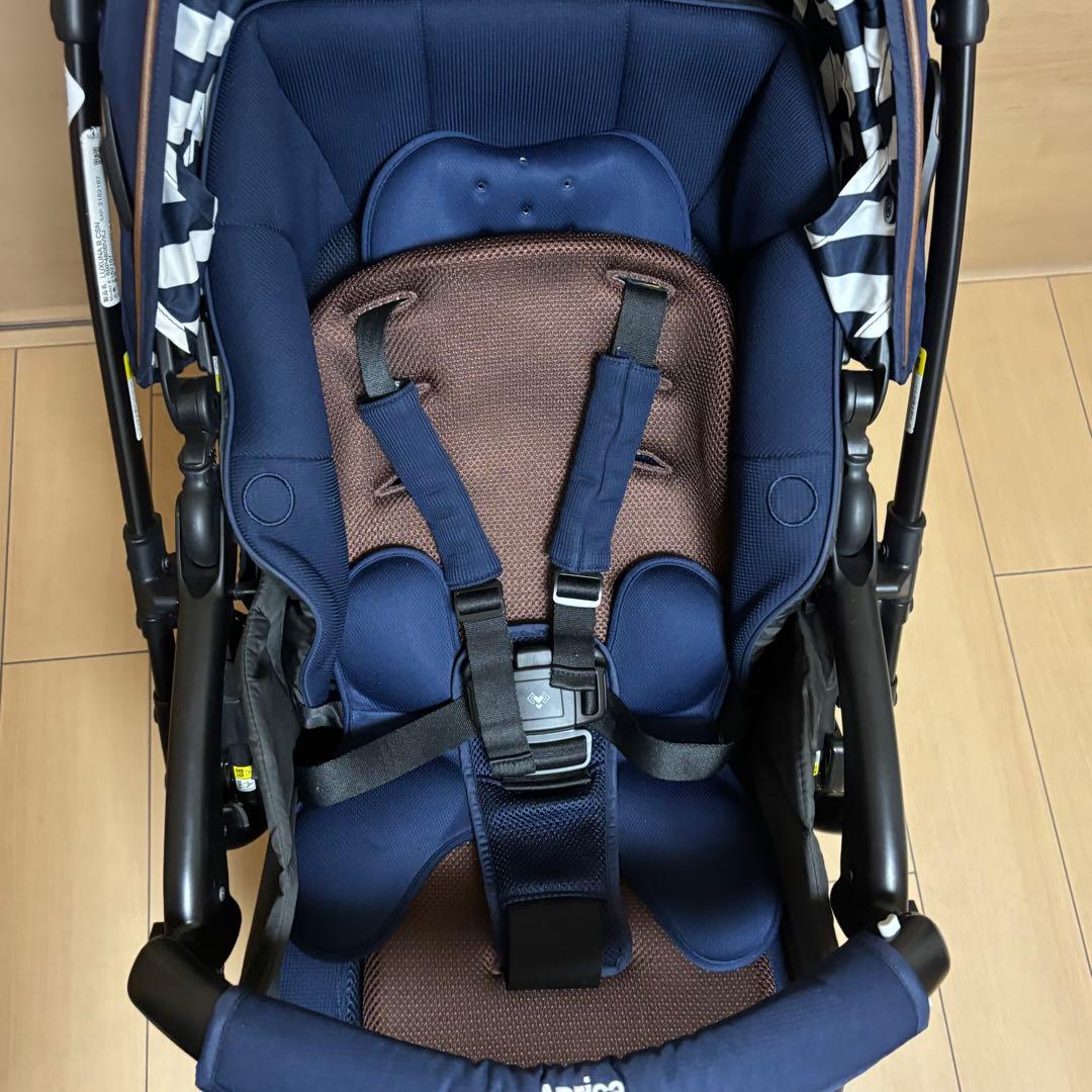 【美品】アップリカ ラクーナビッテクッション 2022年モデル アカホン限定