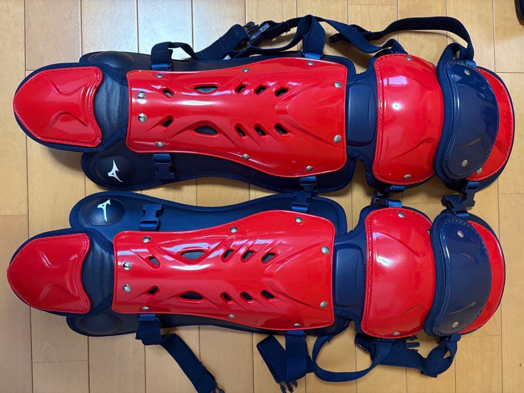 Mizuno Pro キャッチャー防具セット 赤/黒　硬式、革・ゴムソフト用