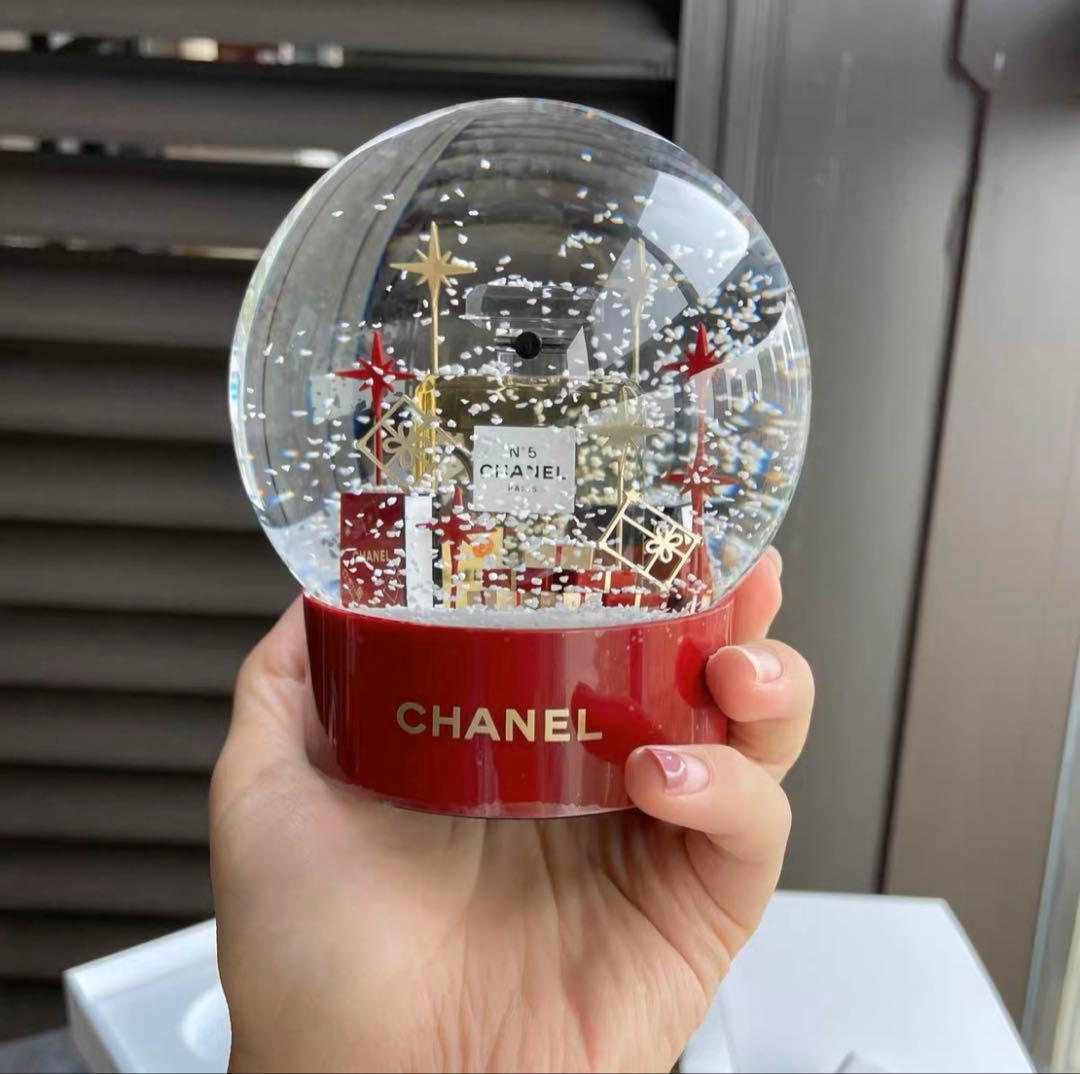 シャネル 2022クリスマス　限定　N°５　ナンバーファイブ　スノードーム