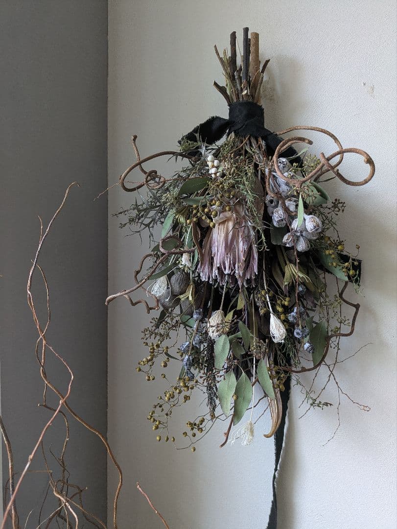 ドライフラワー　スワッグ　インテリア　プロテア