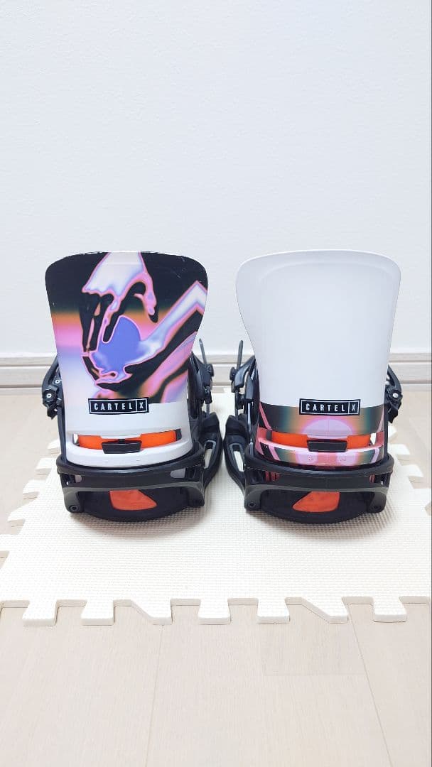 Burton Cartel X EST ビンディング M ブラック/マルチカラー