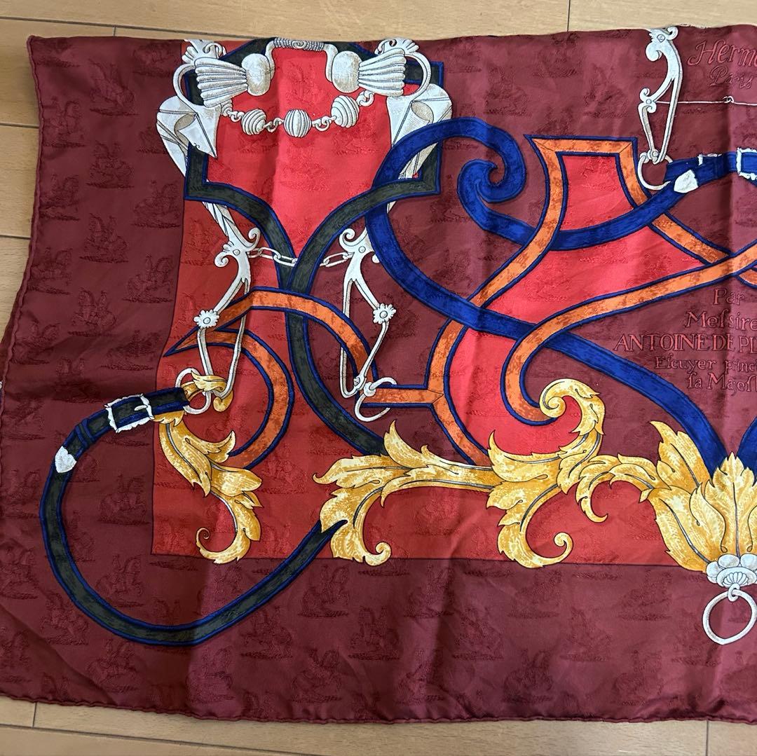 HERMES カレ90スカーフ