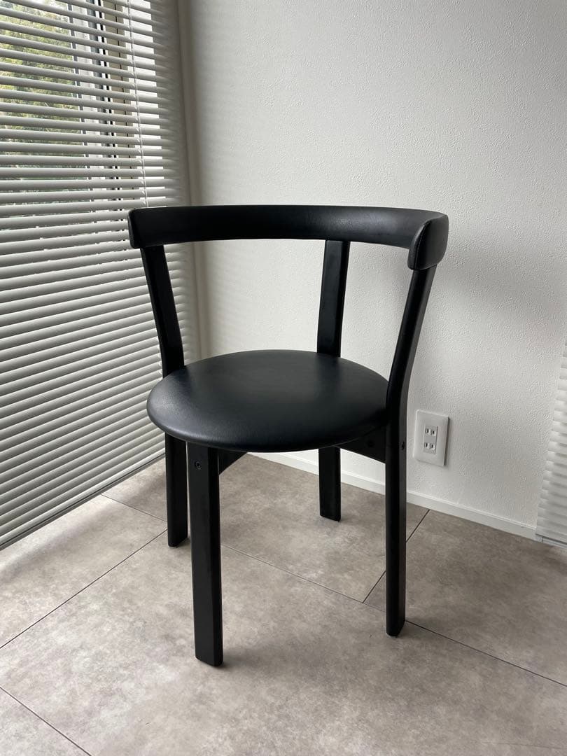 アームチェア　ビンテージチェア　レザーチェア　　　モダンデザイン