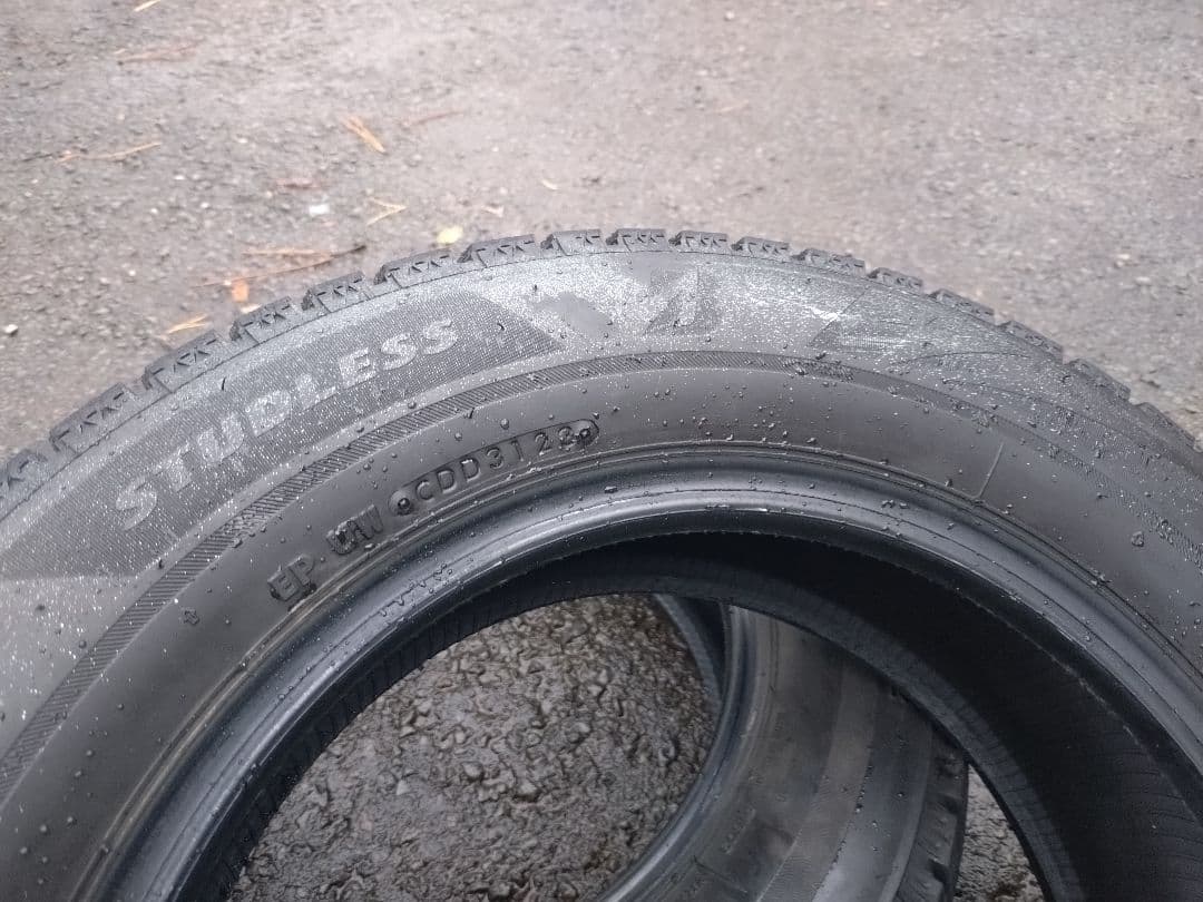 2023年製ブリジストンVRX2　165/70R14 中古バリ山4本　ヴィッツ等