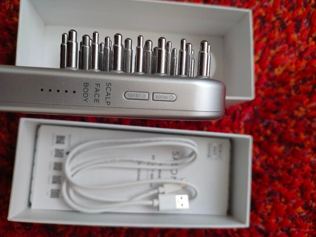 サロニア　ＥＭSリフトブラシ　美顔器　バリブラシ　SALONIA 電気ブラシ