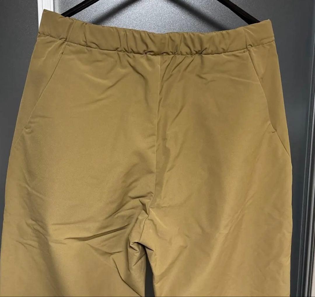 Goldwinゴールドウインのテパードパンツ新品　冬物
