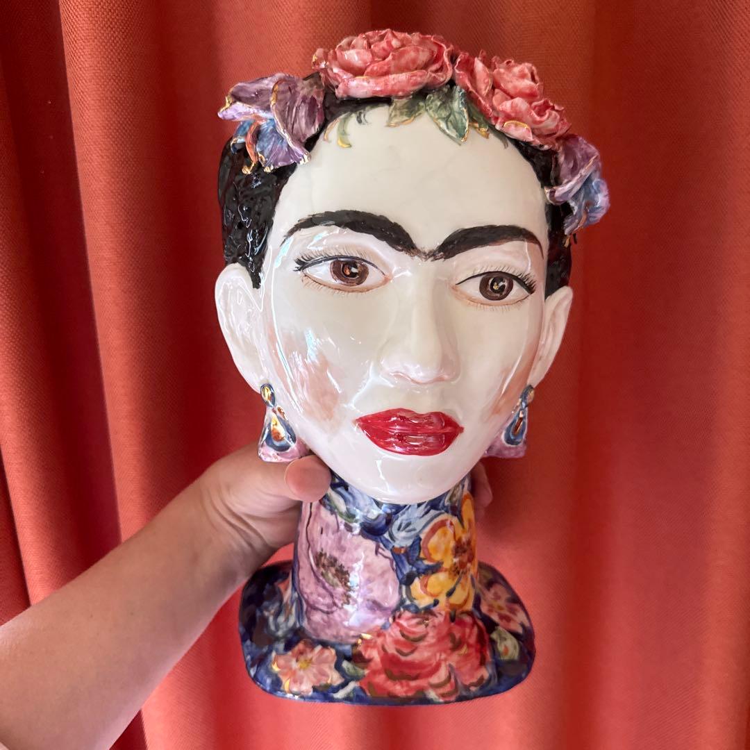フリーダ・カーロ 花瓶 陶器製 . 新しいコレクション . Arhipova L