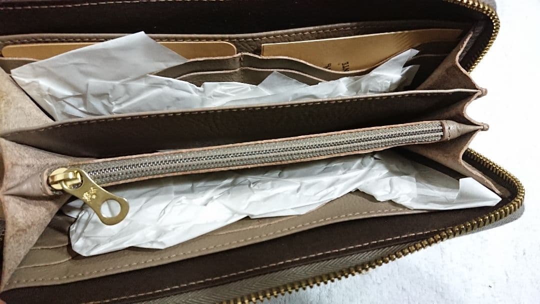 イルビゾンテ IL BISONTE 長財布 ラウンド財布 SZW046