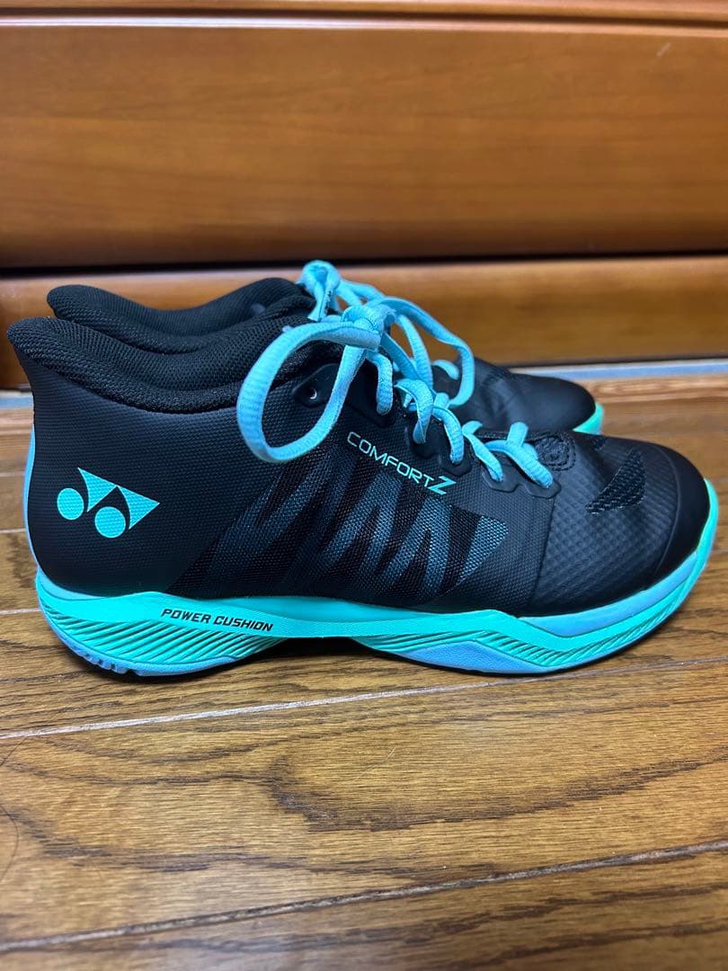 YONEX COMFORT Z バドミントンシューズ ブラック/ミント
