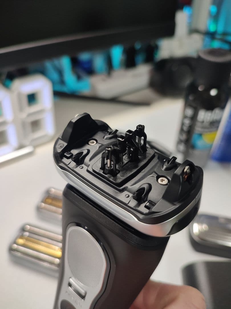 BRAUN S9 PRO+ メンズ電気シェーバー