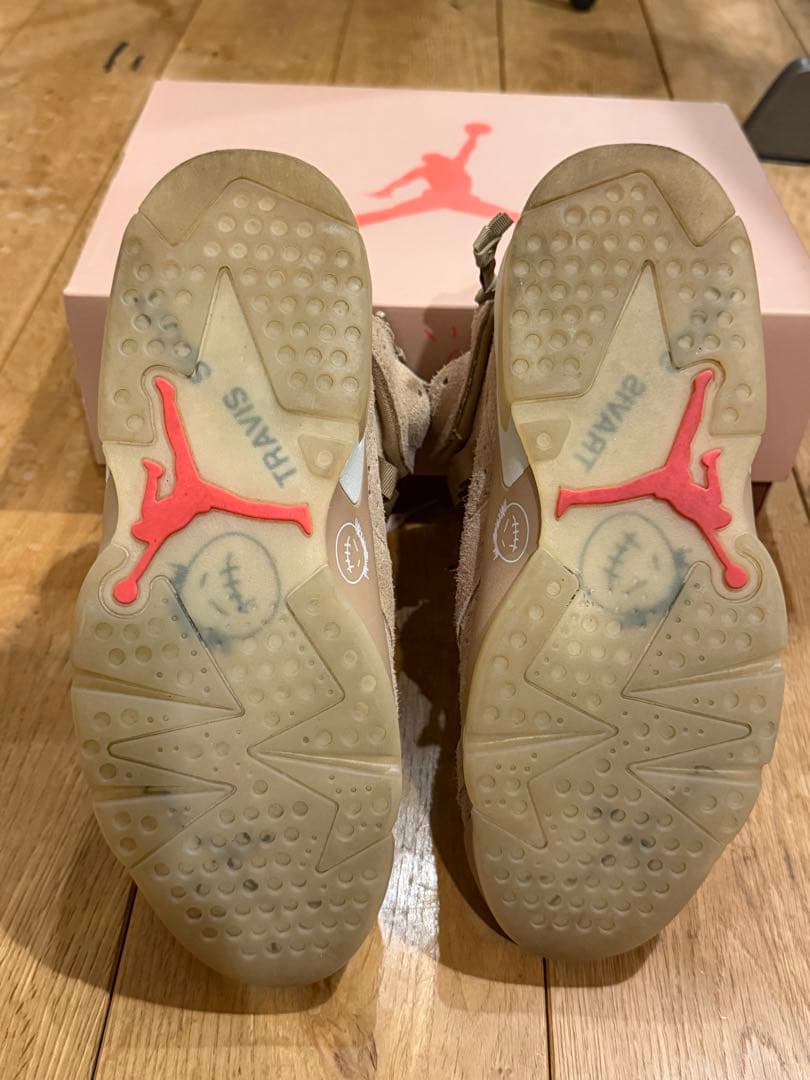 NIKE AIR JORDAN6 × TRAVIS SCOTT 25.5