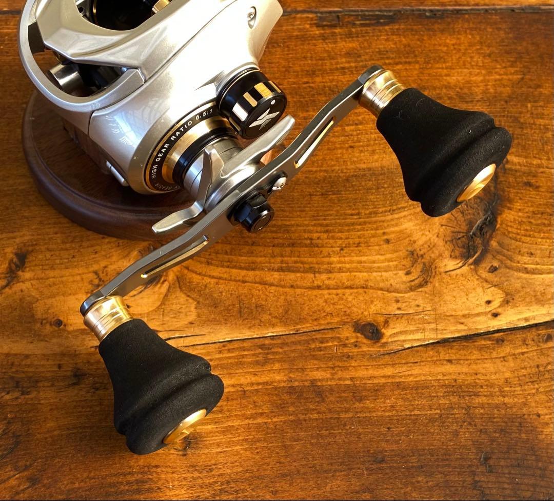 ジギングリール　ダブルハンドル　ベイトリール　超軽量　船釣り　海釣り　新品未使用