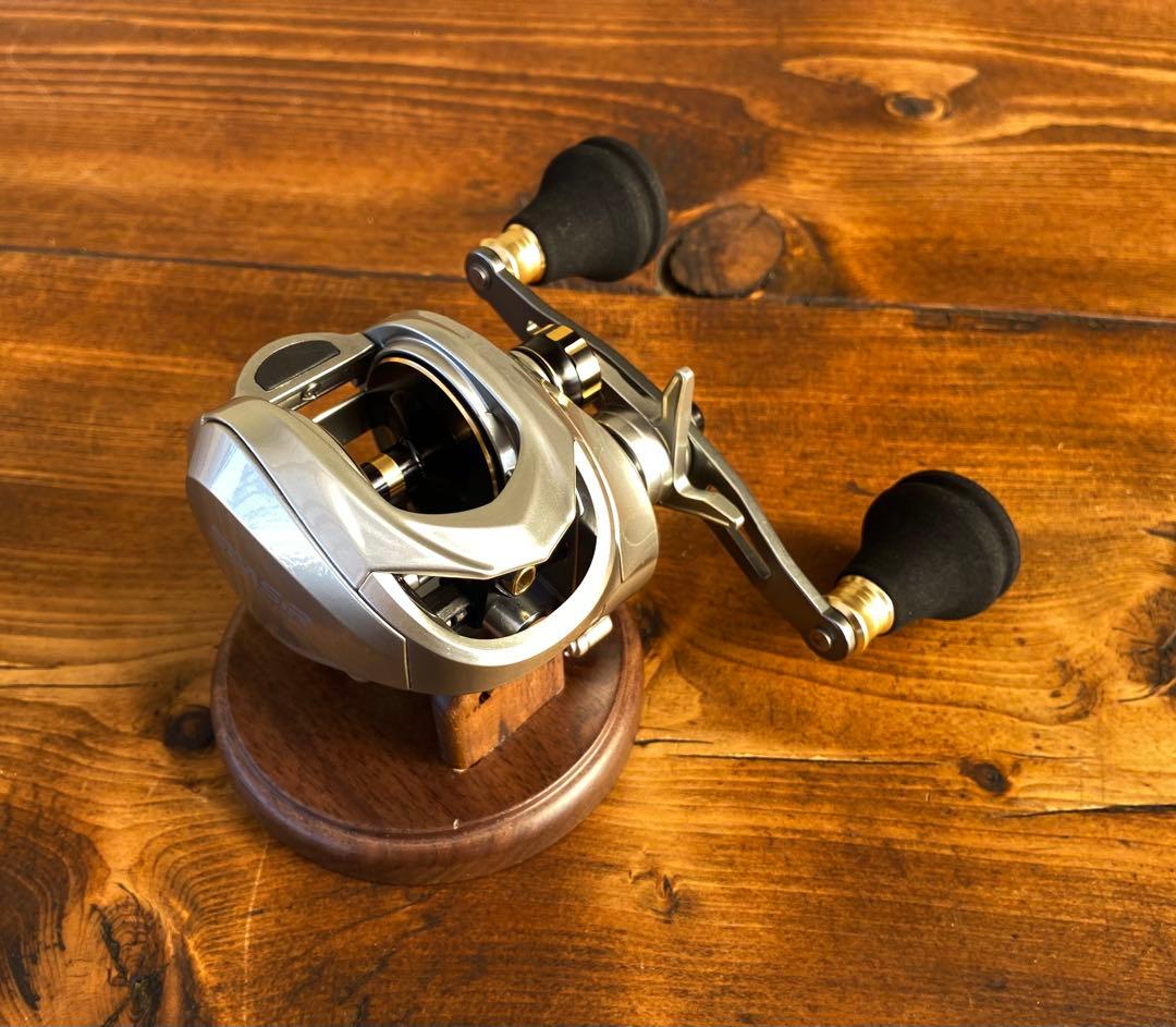 ジギングリール　ダブルハンドル　ベイトリール　超軽量　船釣り　海釣り　新品未使用