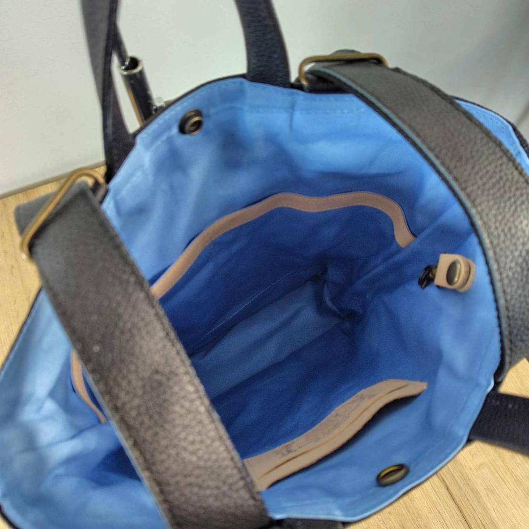 ミナペルホネン/2025rosyロージィーネイビ/牛革A4トートリュック