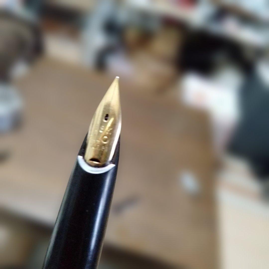 PILOT Elite 黒 万年筆 2本18Kscript　&　14K−585Ｆ