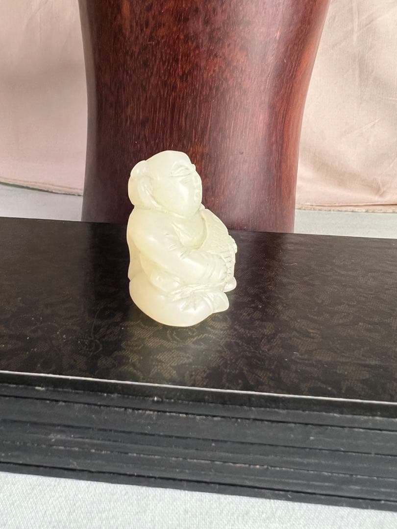 原石 玉 人物 彫刻