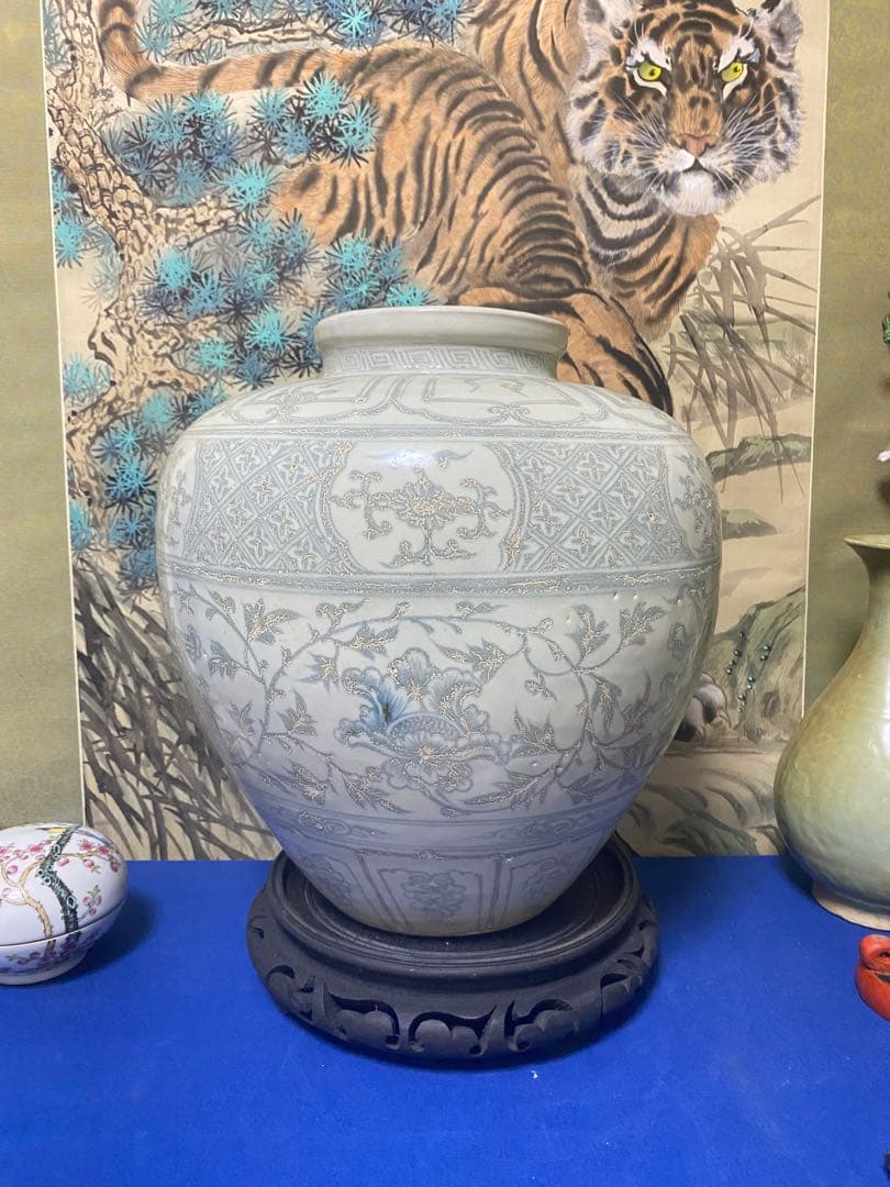 明時代　陶器製花瓶　骨董品. 海から引き揚げられた品物
