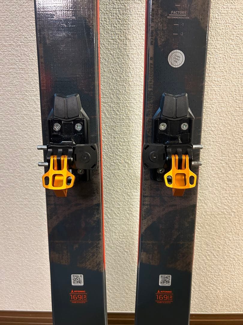 未使用新品　ATOMIC BACKLAND スキー板　ビンディング　スキン　一式