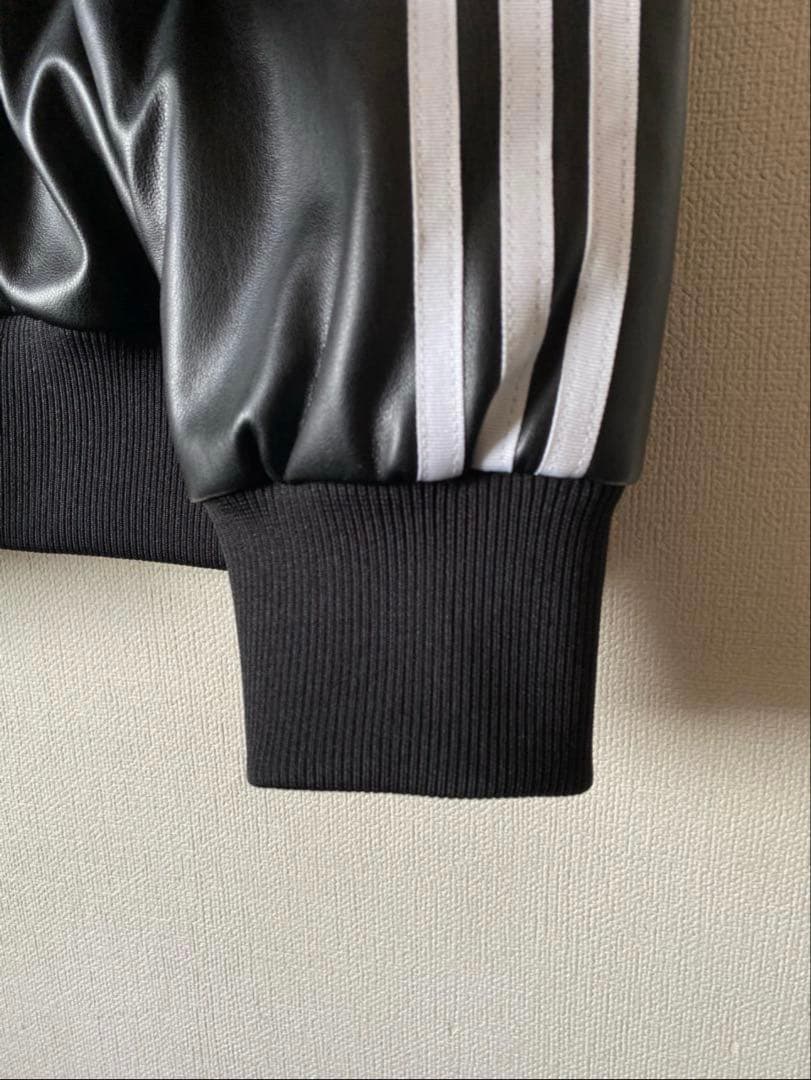 【美品&即完売品】Adidas originalsレザージャケット
