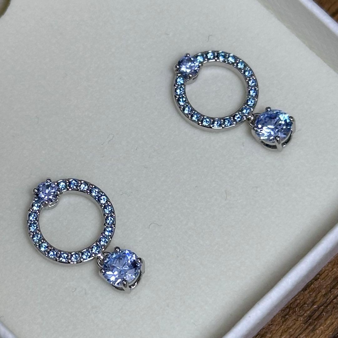 スワロフスキー Swarovski『Attract ドロップピアス』新品未使用