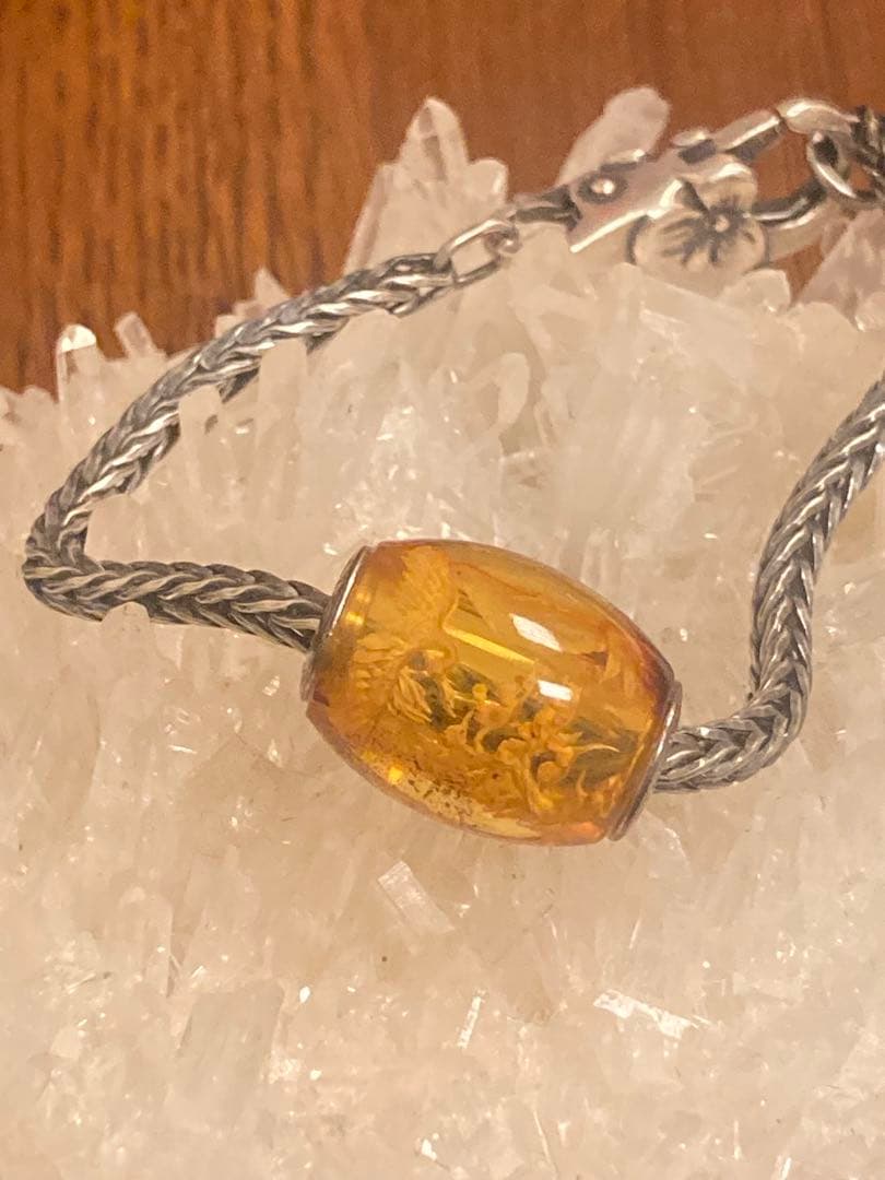 琥珀裏彫り　インタリオ　鶴の彫刻ビーズ　一点もの！！　トロールビーズ 適合