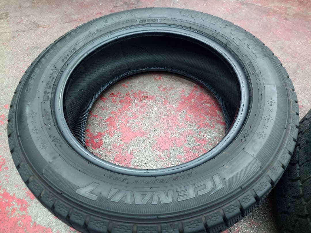 GOOD YEAR アイスナビ7 205/60R16 ステップワゴン等
