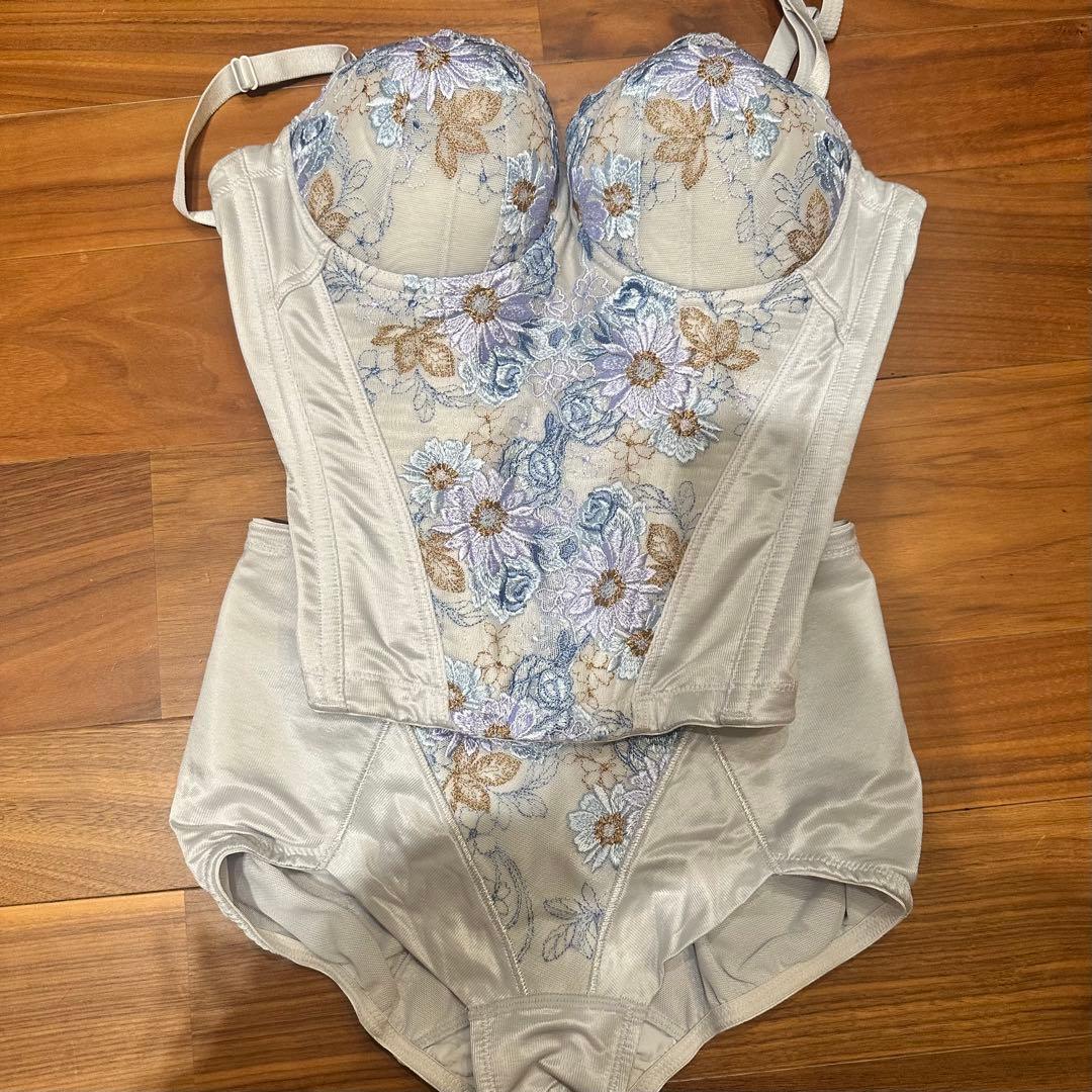 補整下着　マルコ　モンマリエ　D70M