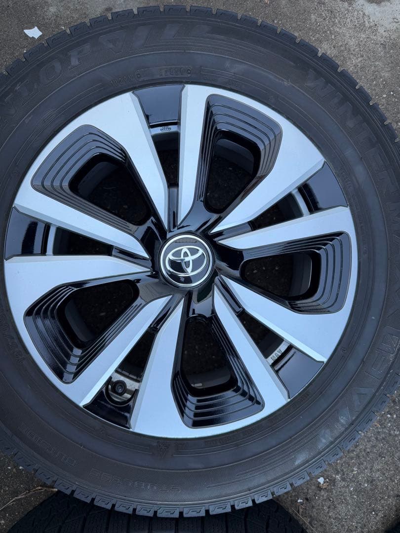 最終値引き送料込！50系プリウスPHV純正ホイール+スタッドレス4本セット