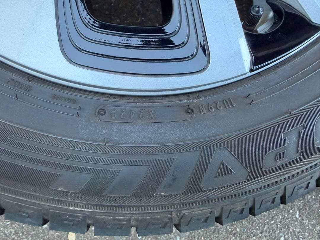 最終値引き送料込！50系プリウスPHV純正ホイール+スタッドレス4本セット