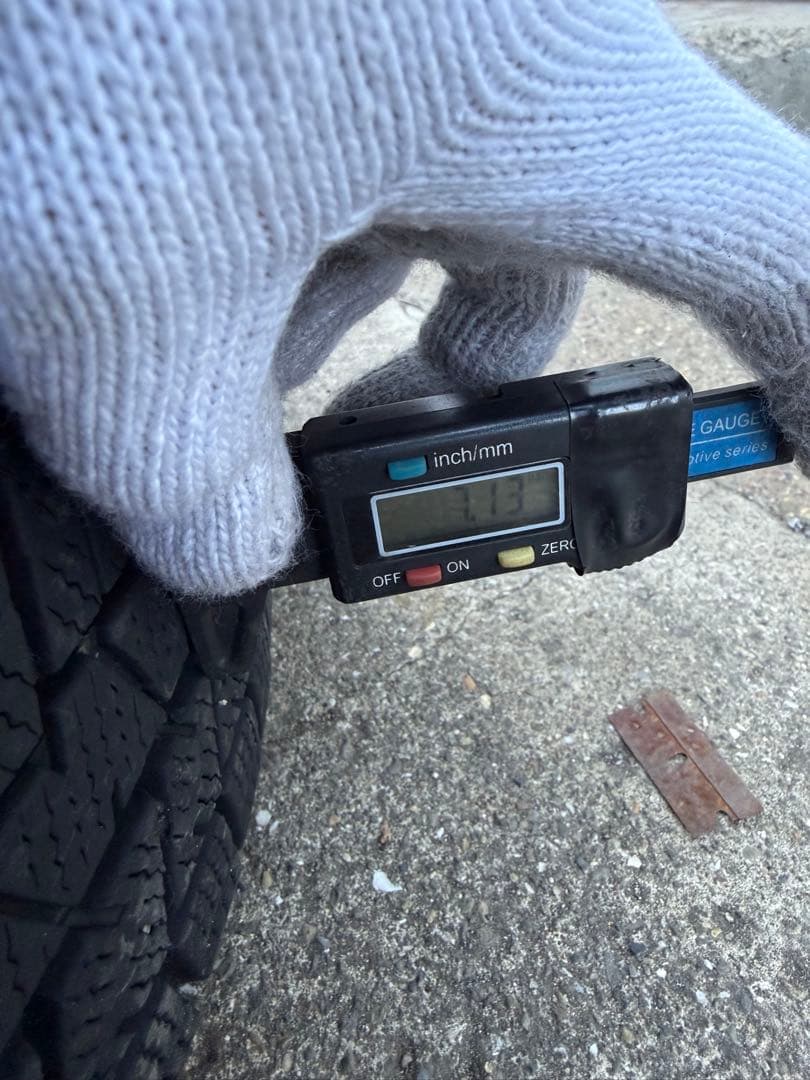 最終値引き送料込！50系プリウスPHV純正ホイール+スタッドレス4本セット