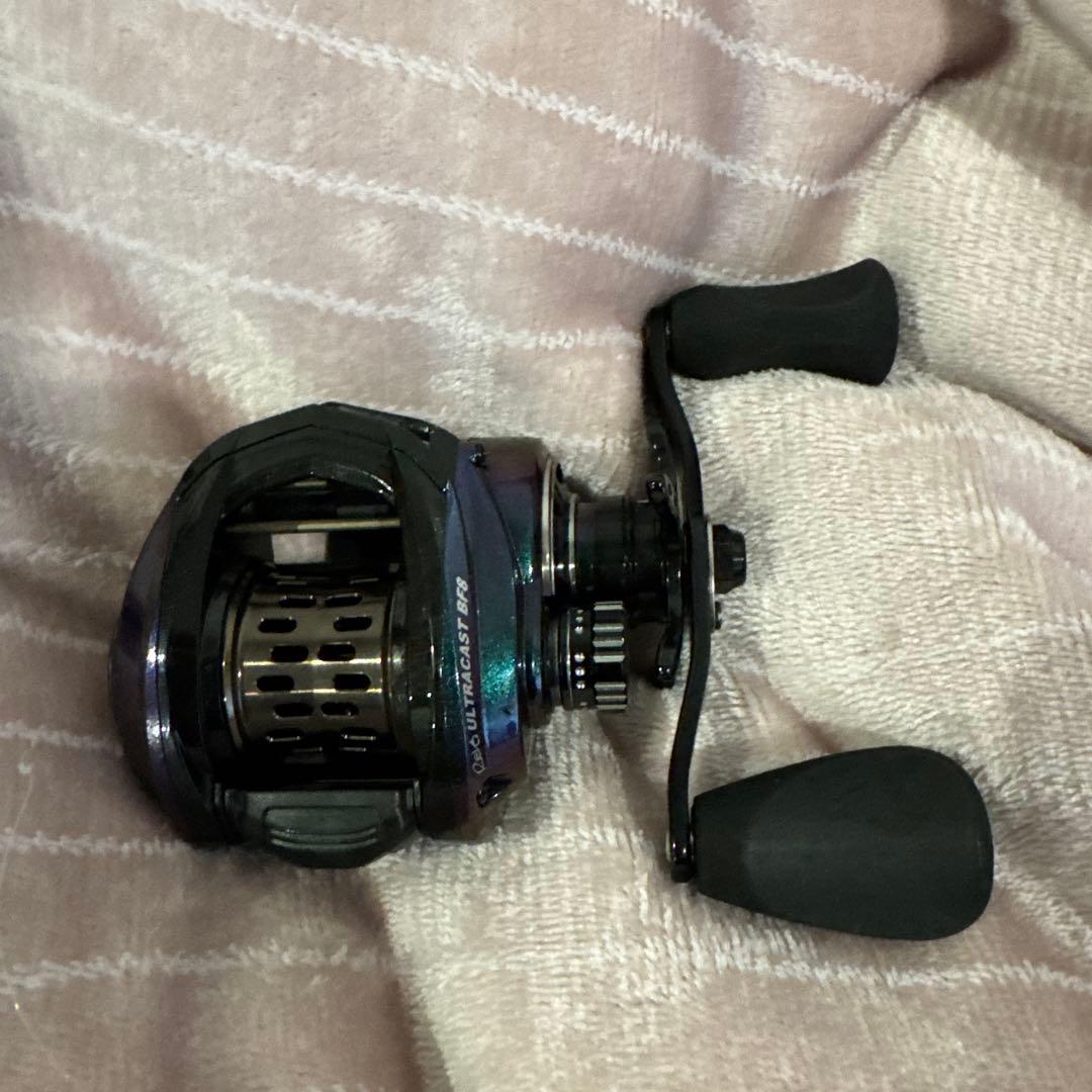 アブガルシア ブラック/メタリック ベイトリール