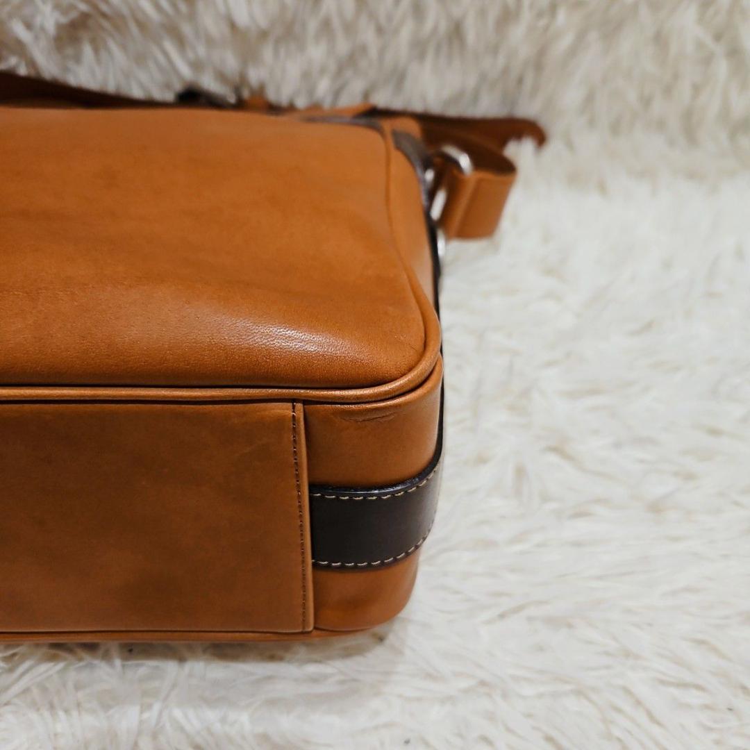 美品 ソメスサドル レザー フラップ ショルダ ーバッグ キャメル A4