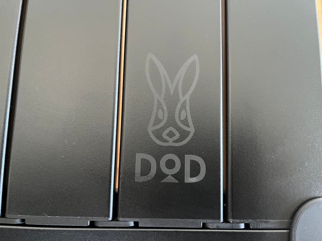 dodナニゲニーテーブルM