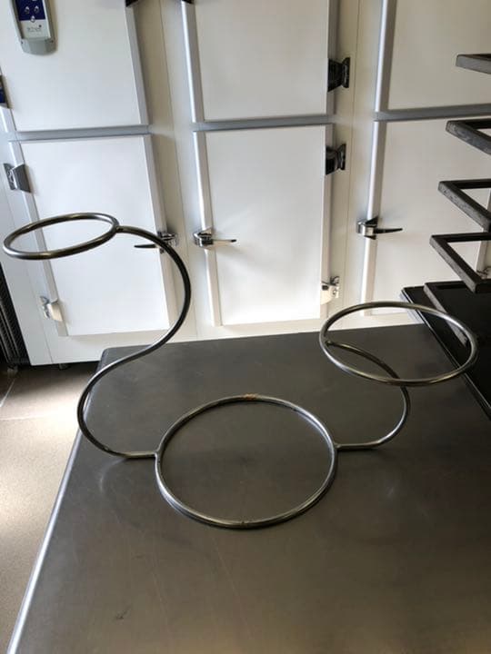 ケーキスタンド三段、スワン型