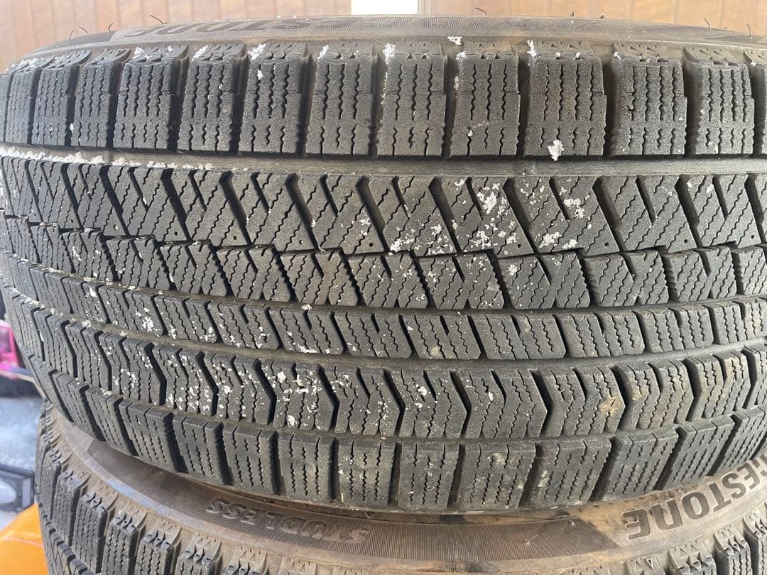 M*a様 ブリヂストン　VRX2 235/40r19