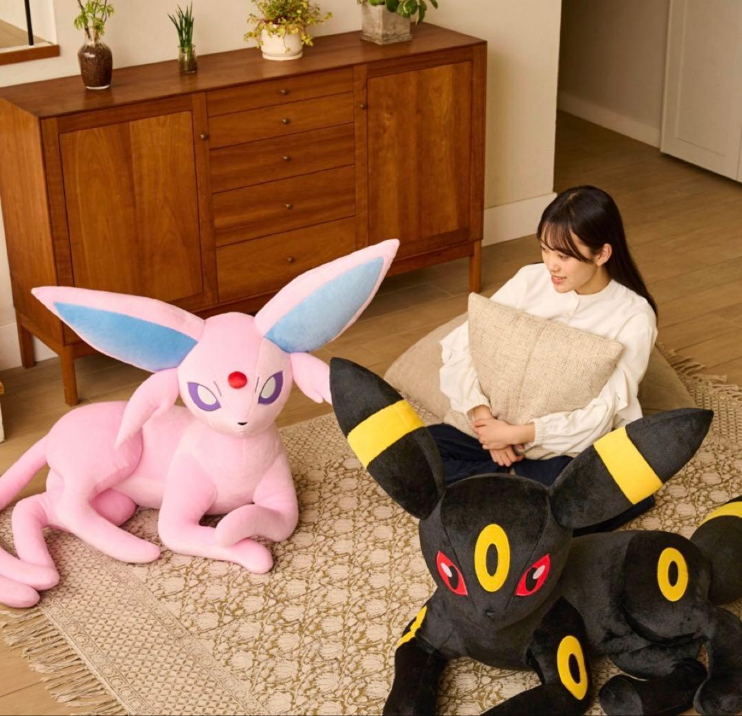 等身大寝そべり　ブラッキー　ぬいぐるみ ブラッキー ぬいぐるみ　UMBREON