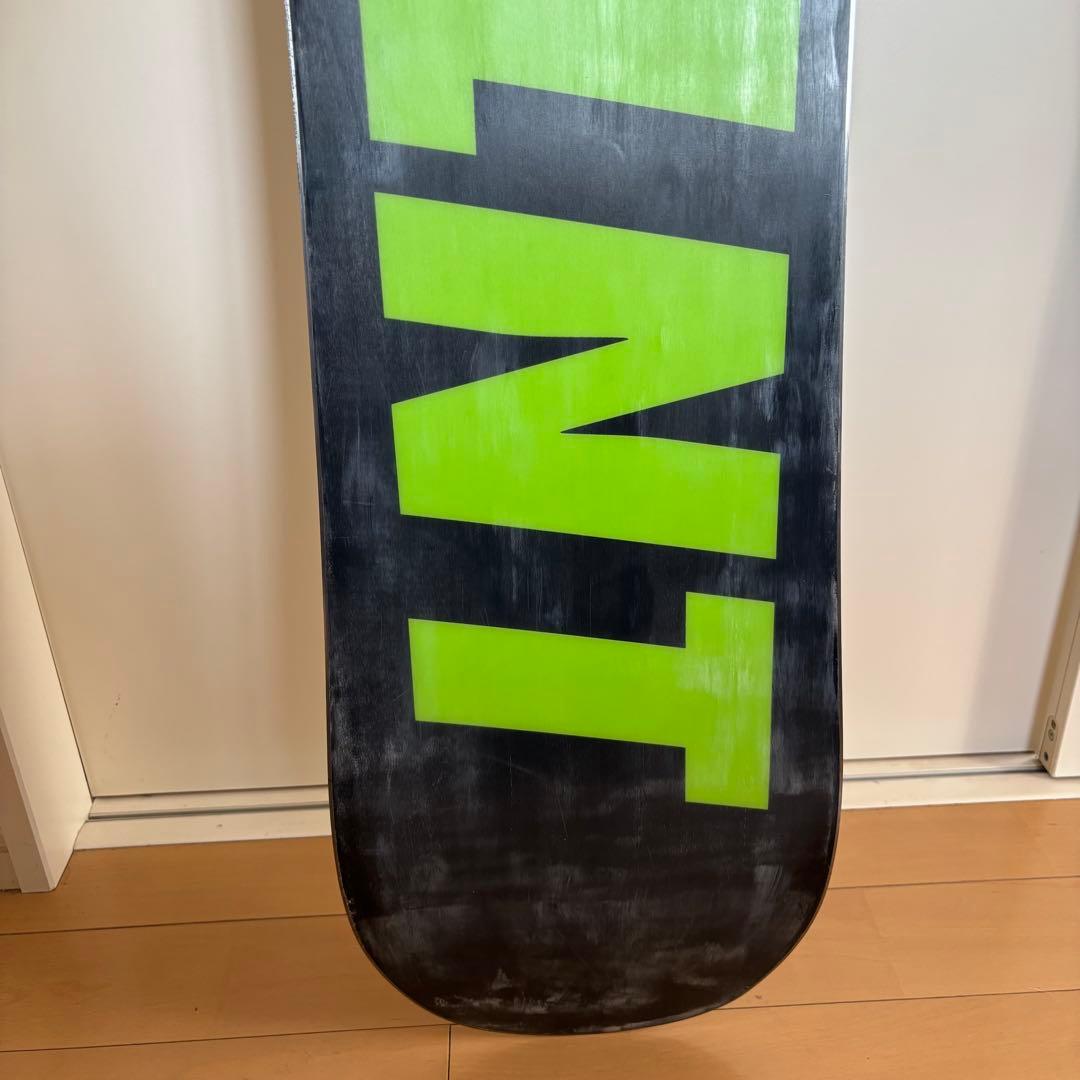 FNTC TNT 150 ダブルキャンバー グラトリ　ブラック　スノーボード