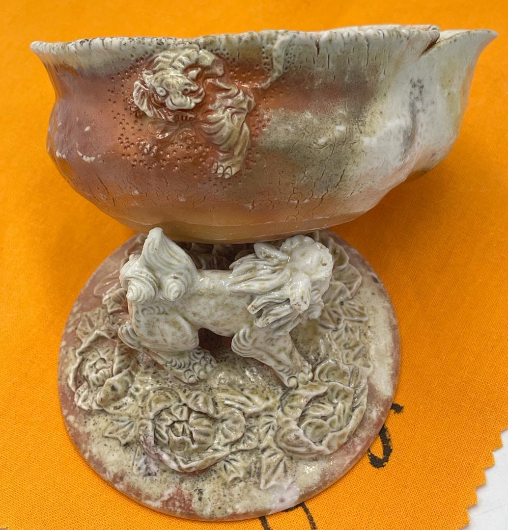 備前焼　白備前　難波誠治作　獅子　宝瓶　NS8