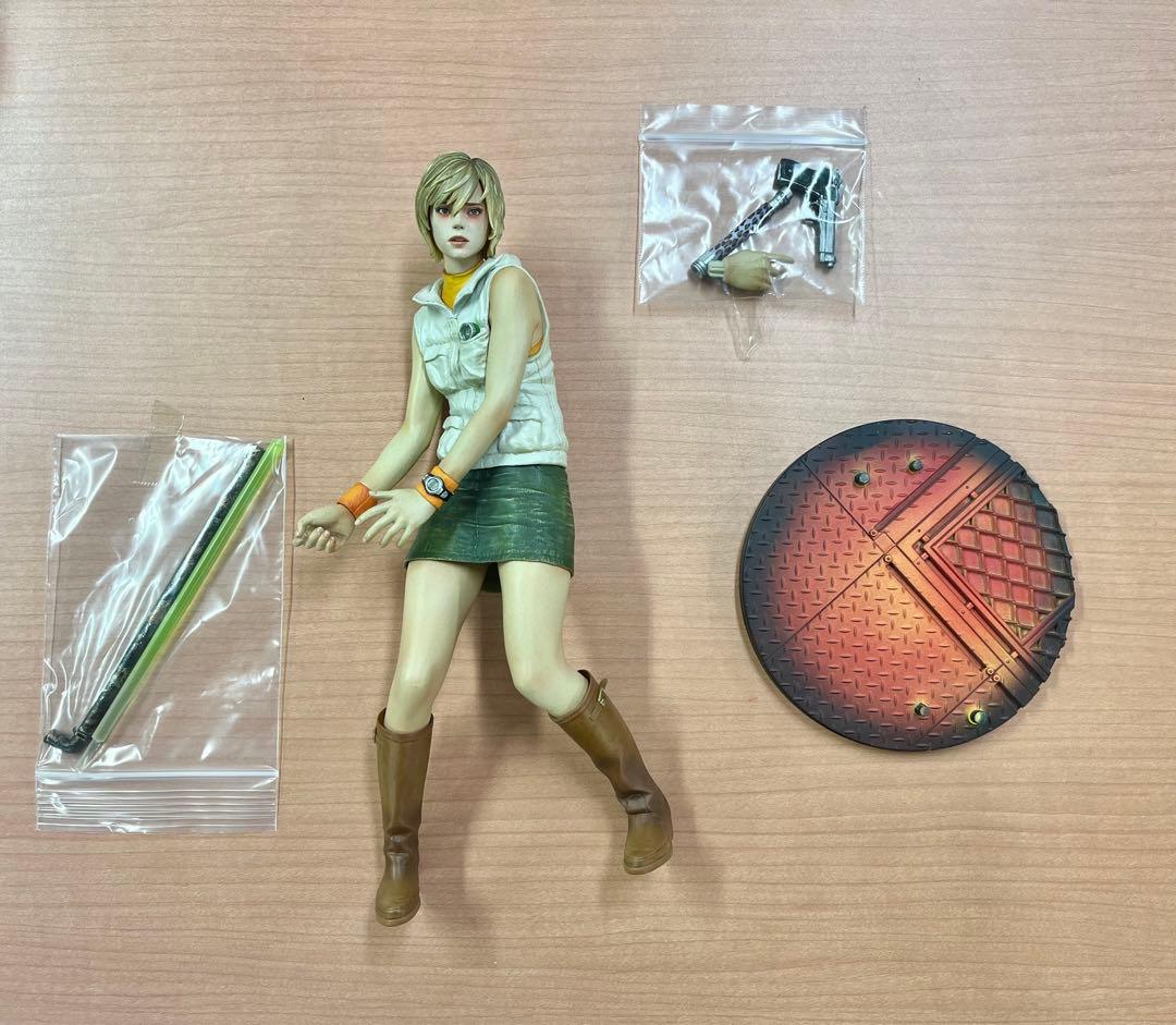 サイレントヒル3 ヘザー 1/6スケール スタチュー Gecco