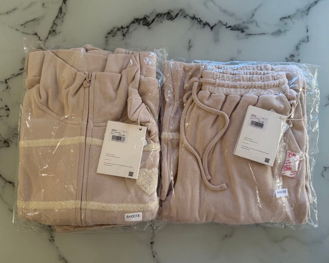 ルームウェア・パジャマ andmary Milky pile heart zip tops&pants