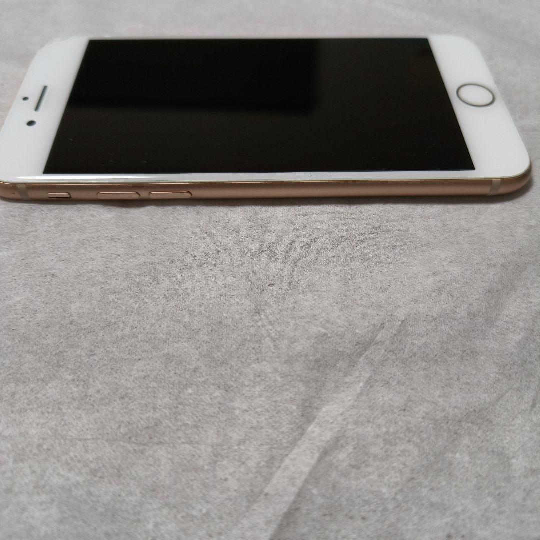 【傷、画面右上角割れ有り。】Apple iPhone 8 64GB ゴールド