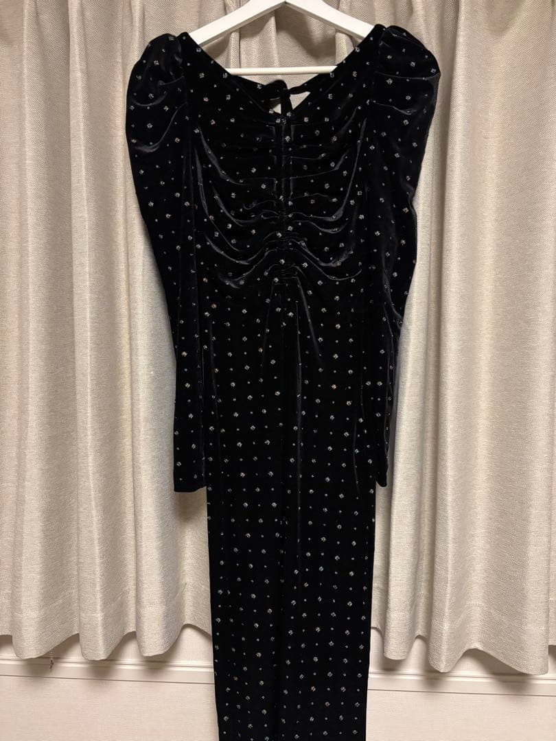 SNIDEL ベロア刺繍ワンピース