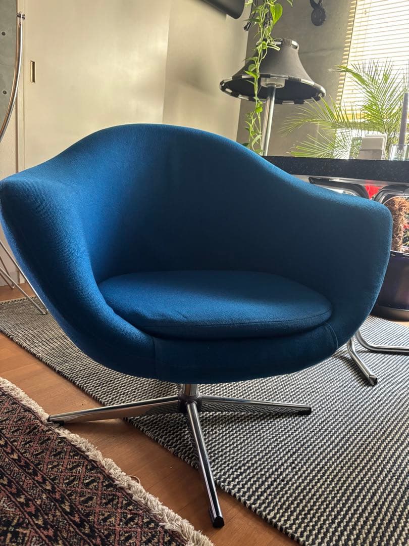 t*i様 青いアームチェア 布地 金属脚