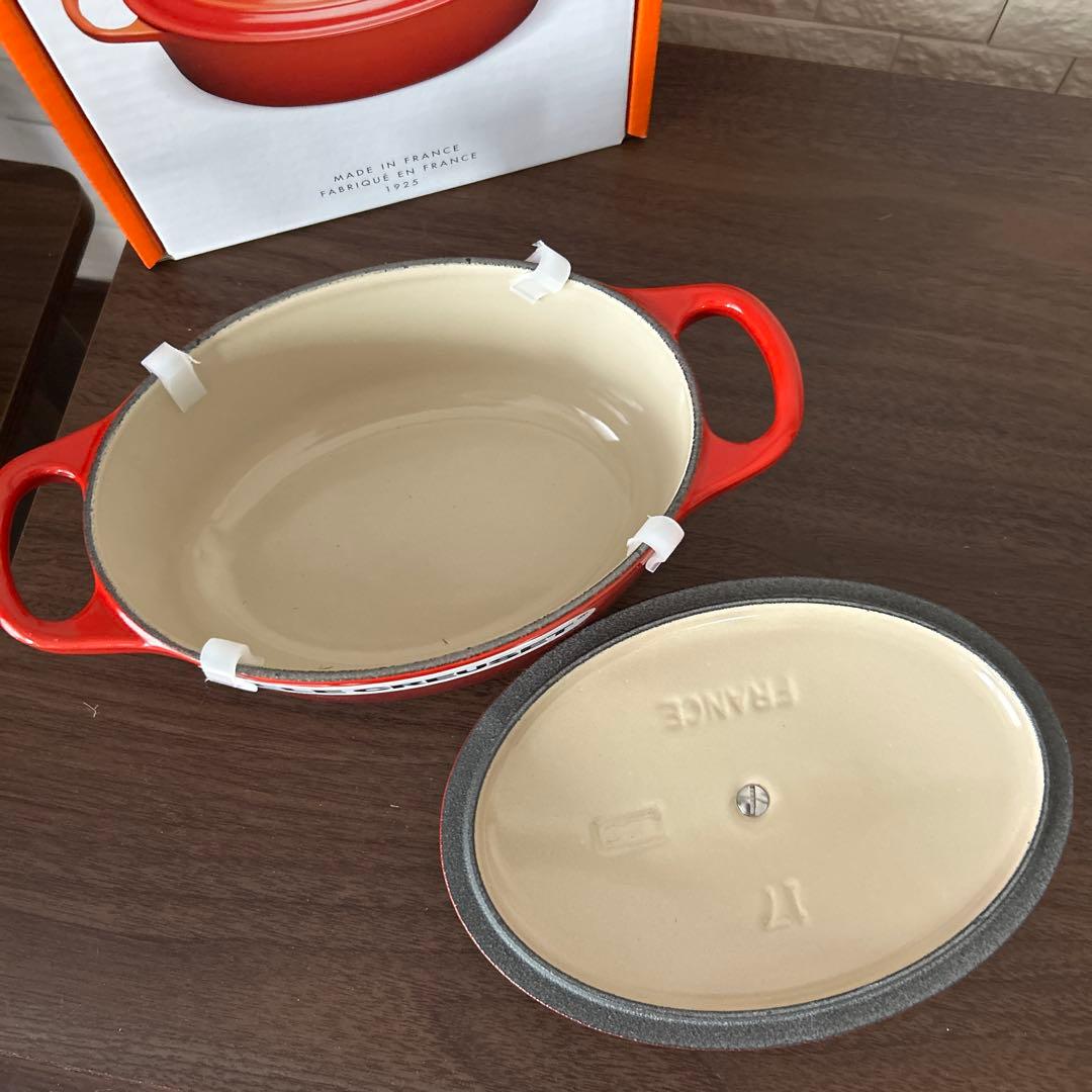 [新品未使用] ル クルーゼ シグニチャー ココット オーバル 17cm