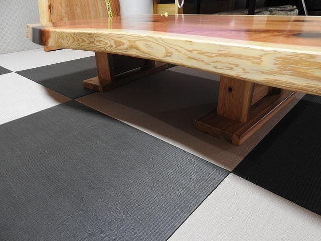 №43　秋田杉一枚板☆座卓☆厚板　6帖～8帖☆キズあり